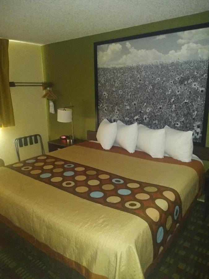 Super 8 By Wyndham Craig Hotel Luaran gambar