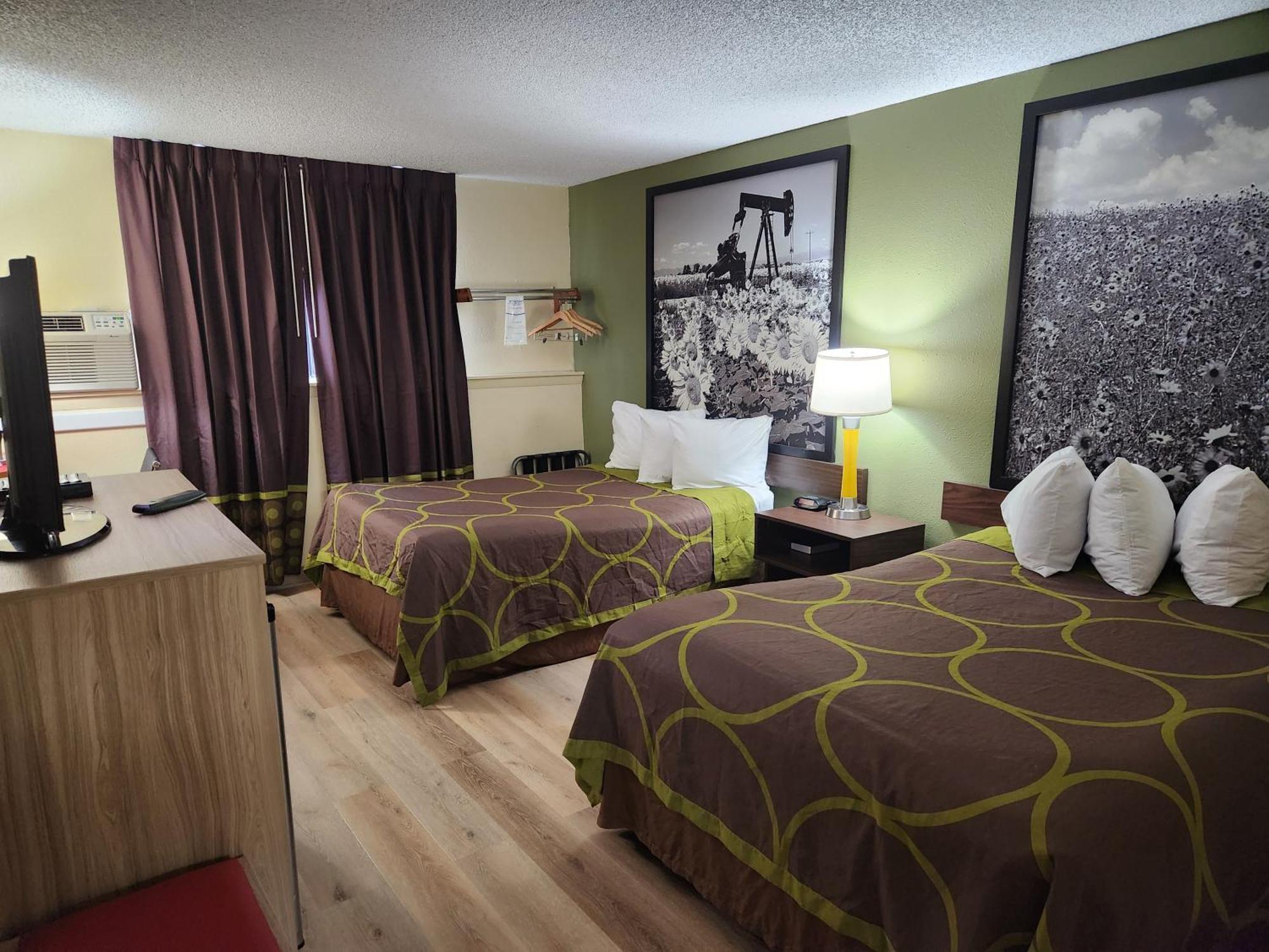 Super 8 By Wyndham Craig Hotel Luaran gambar